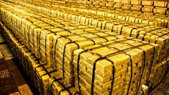 Il prezzo dell'oro è come sulle montagne russe: perché la volatilità è così alta adesso e cosa fare al riguardo